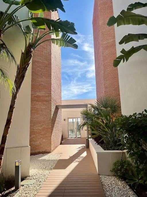 Modern 3 Bed With Pool Apartment Benahavis