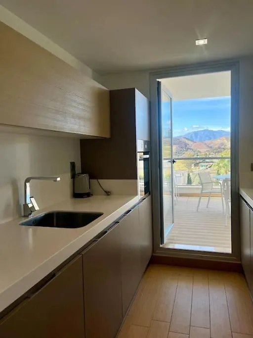 Modern 3 Bed With Pool Apartment Benahavis