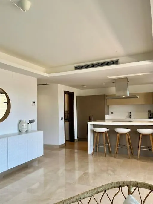 Modern 3 Bed With Pool Apartment Benahavis
