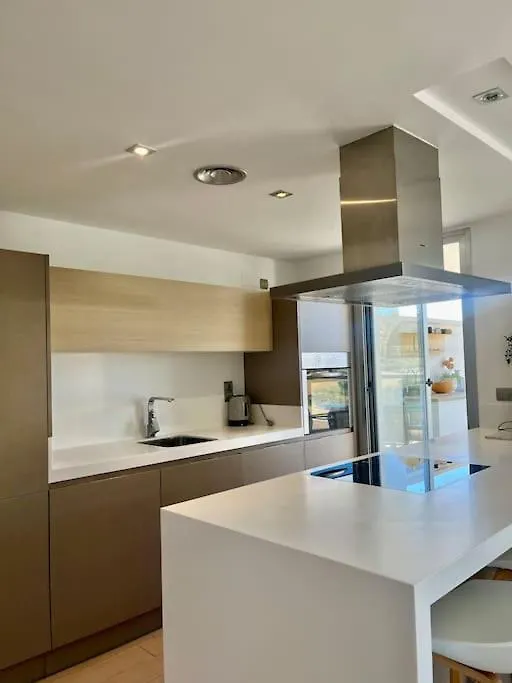 Modern 3 Bed With Pool Apartment Benahavis Spain