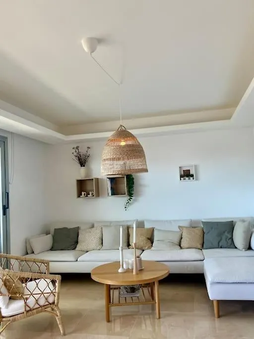 Modern 3 Bed With Pool Apartment Benahavis