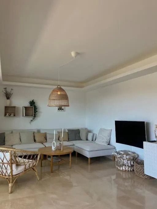 Modern 3 Bed With Pool Apartment Benahavis