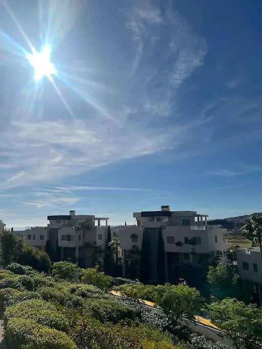Modern 3 Bed With Pool Apartment Benahavis