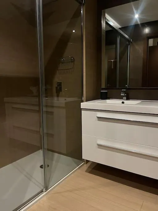 Modern 3 Bed With Pool Apartment Benahavis Spain