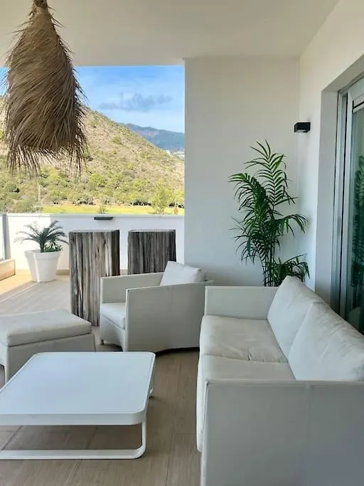 Modern 3 Bed With Pool Apartment Benahavis