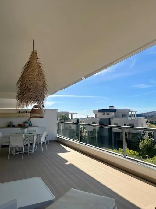 Modern 3 Bed With Pool Apartment Benahavis