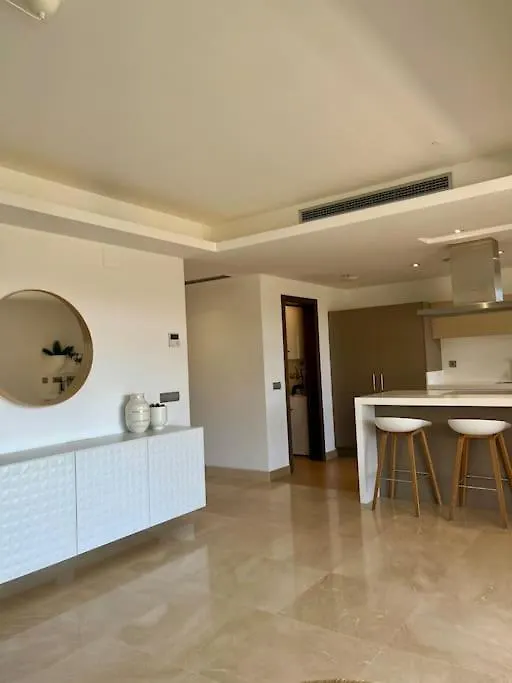 Modern 3 Bed With Pool Apartment Benahavis 0*,